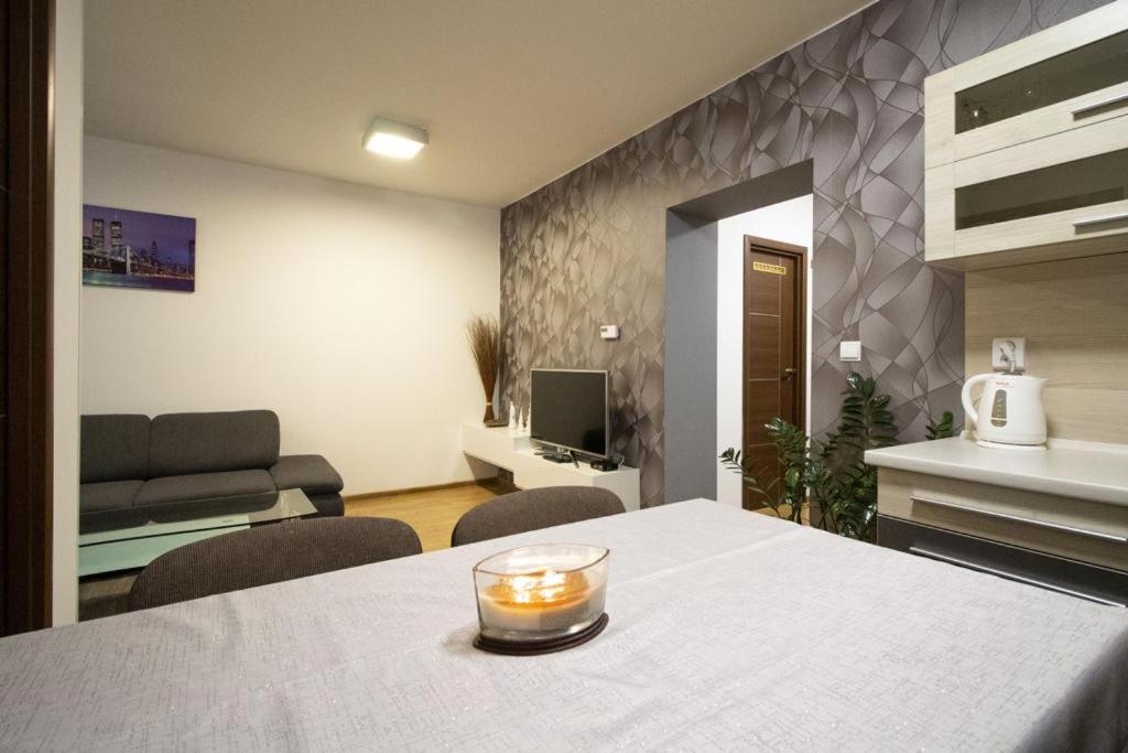 Apartman Adam Velky Slavkov Luaran gambar